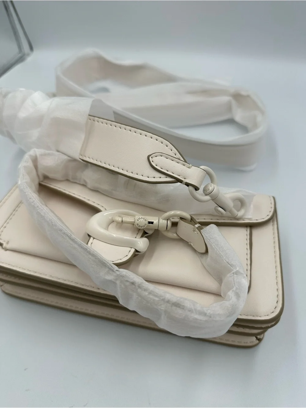 Limited Coach Tabby 20 Shoulder Bag Chalk White Leather Tonal C Hardware CAM8